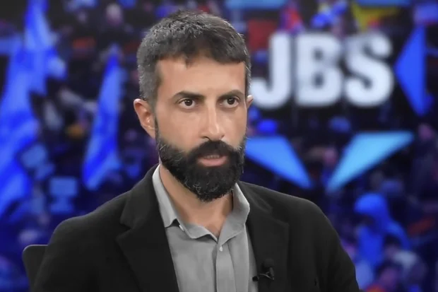 O “filho do Hamas” adverte contra o líder rebelde sírio al-Jolani pouco antes de ser banido do site de mídia social 𝕏