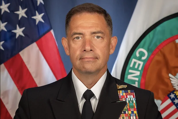 Le chef du CENTCOM américain arrive en Israël alors que Trump déploie une « armada » vers l'Iran dans un contexte de tensions croissantes