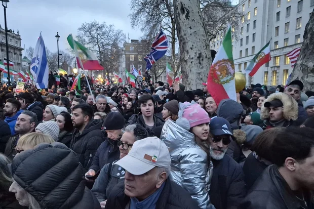 Israel e Irã se reuniram em Londres em protestos contra o regime iraniano