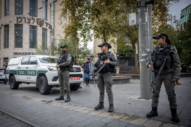 border_police_jerusalem.jpg