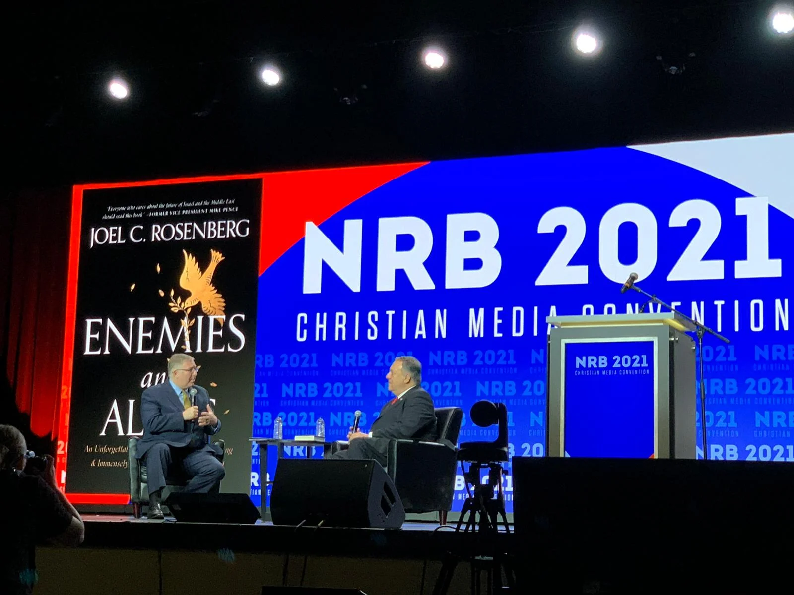 rosenberg_with_pompeo_at_the_nrb_convention.jpg