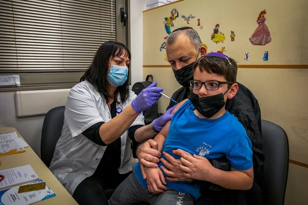 young_child_vaccine.jpg
