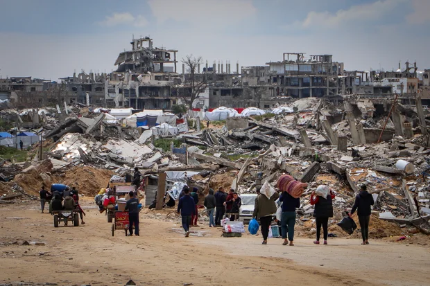 Mientras Hamás se atrinchera, Israel avanza en su propuesta de emigración voluntaria desde Gaza