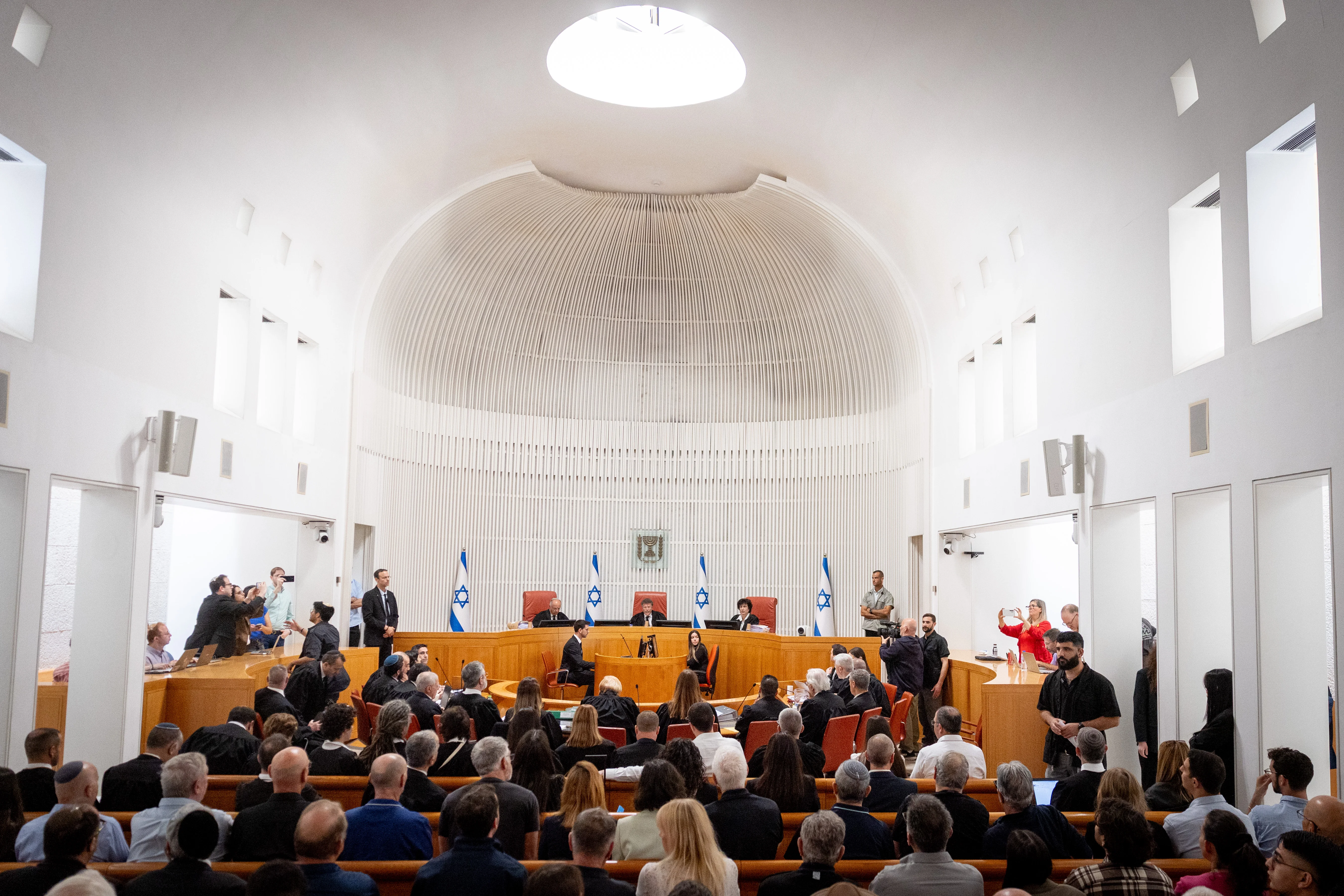 A court case at the Supreme Court in Jerusalem, hearing for petitions against the Israeli government’s decision to fire Shin Bet chief Ronen Bar. April 8, 2025. Photo by Chaim Goldberg/FLASH90