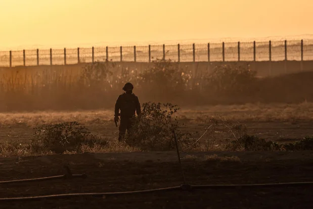 Israeli soldiers seen near the Israeli border with the Gaza Strip, November 23, 2025. Photo by Tsafrir Abayov/Flash90