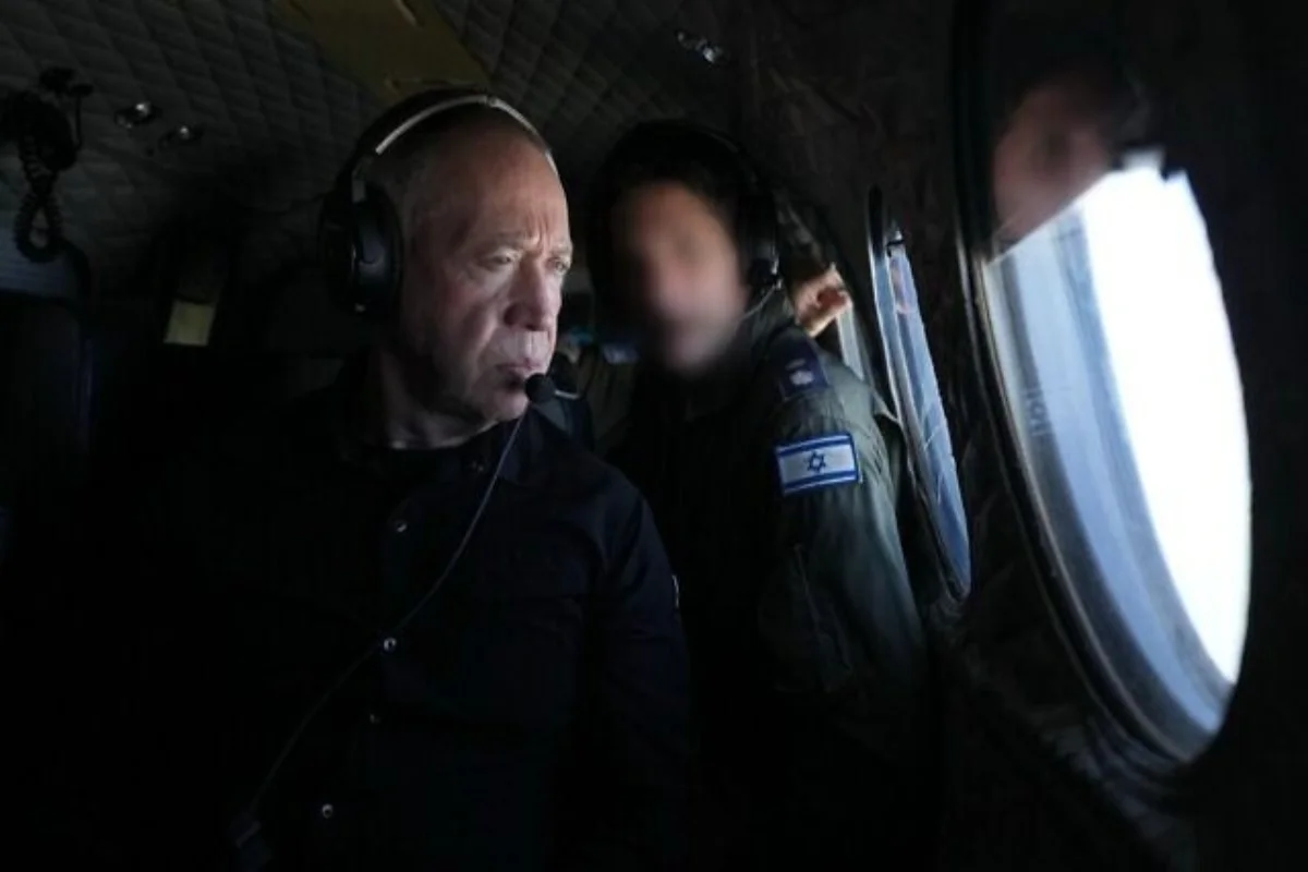 Israeli Defense Minister Yoav Gallant flies over the Gaza Strip in a IAF plane, On January 21, 2024. (Photo: Elad Malka/Defense Ministry).