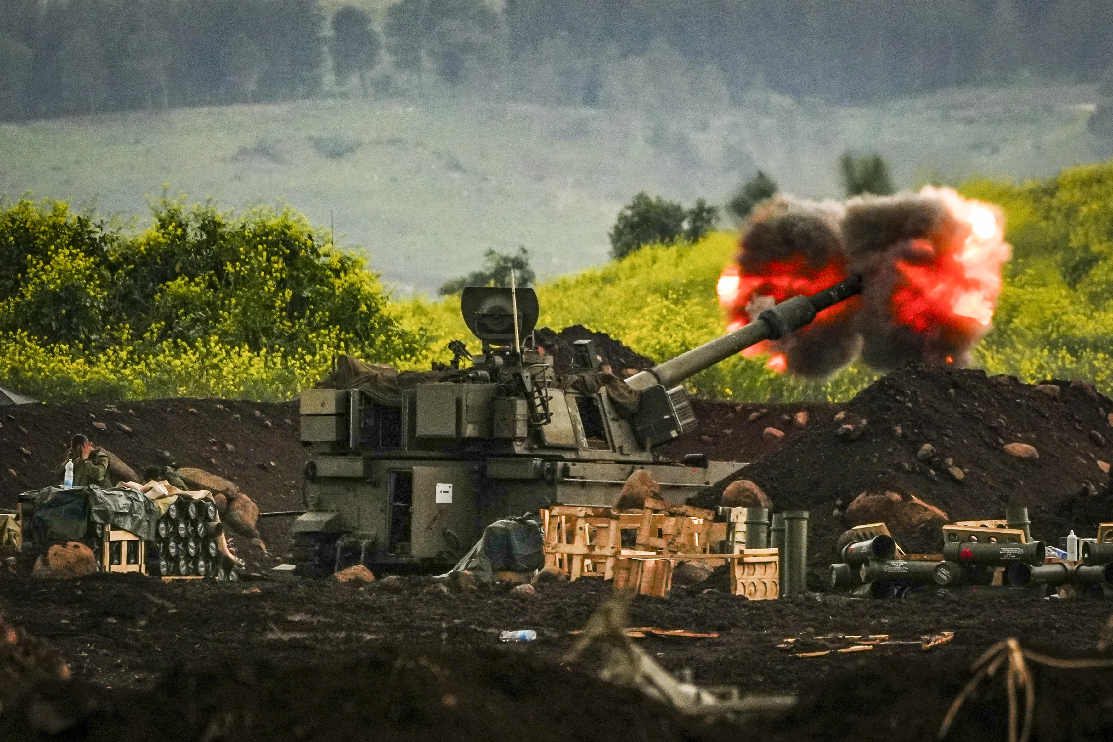 An artillery unit stationed near near the Israeli-Lebanese border amid the ongoing war with Iran and Hezbollah, March 15, 2026. Photo by Ayal Margolin/Flash90