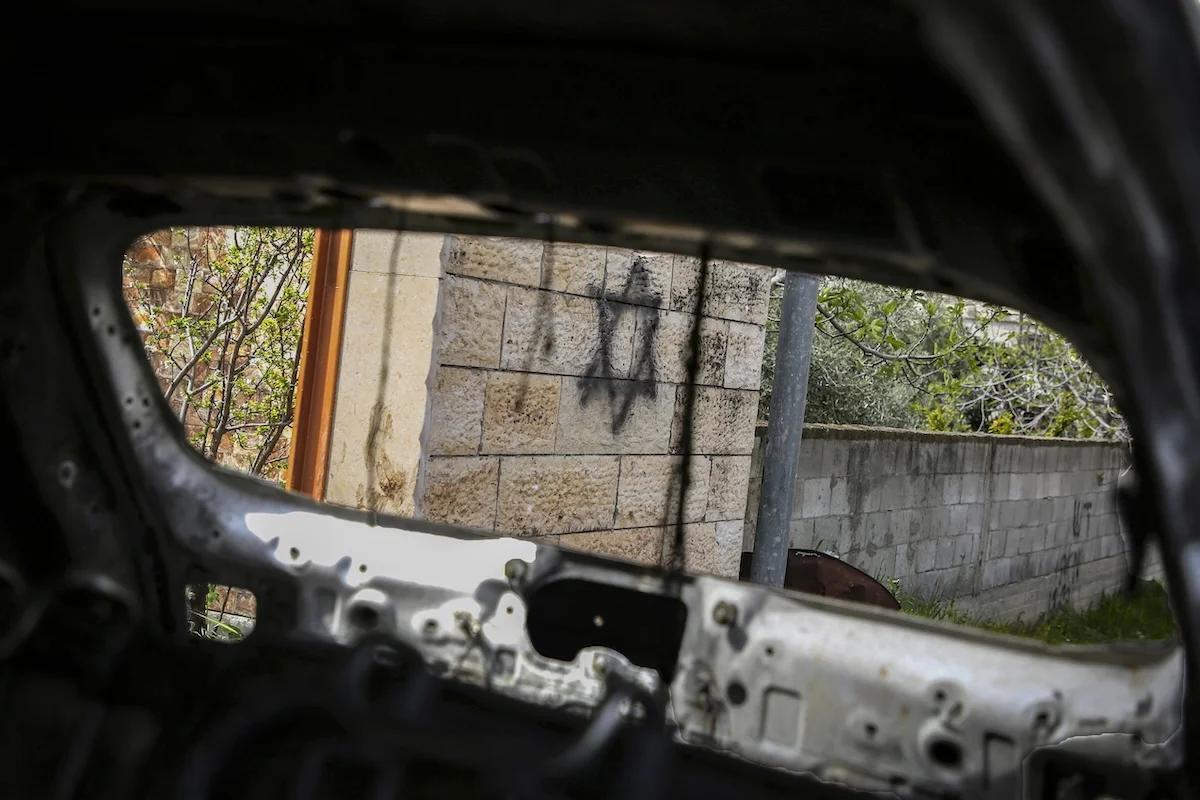 damaged vehicles setter violence