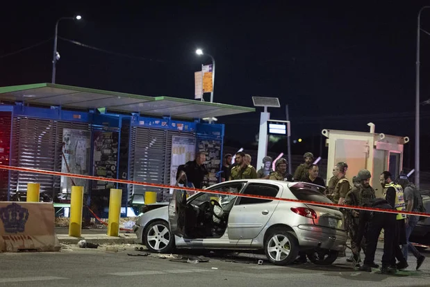 Israeli security and rescue forces at the scene of a car-ramming attack carried out by a Palestinian terrorist at the Gush Etzion Junction in the West Bank, May 31, 2026. Photo by Chaim Goldberg/Flash90
