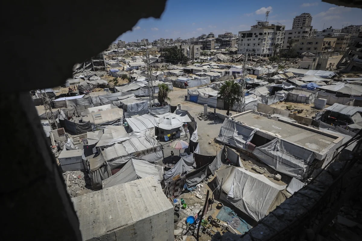 Illustrative - Tents housing displaced Palestinians are seen among homes destroyed during the recent war between Israel and Hamas in Gaza City, central Gaza Strip, September 3, 2026. (Photo: Ali Hassan/Flash90)