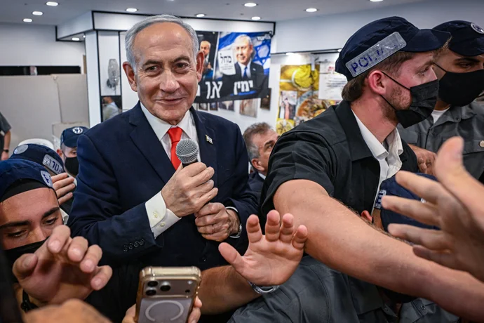 Israeli Prime Minister and Likud party chairman Benjamin Netanyahu visits the Hatikva Market in Tel Aviv
