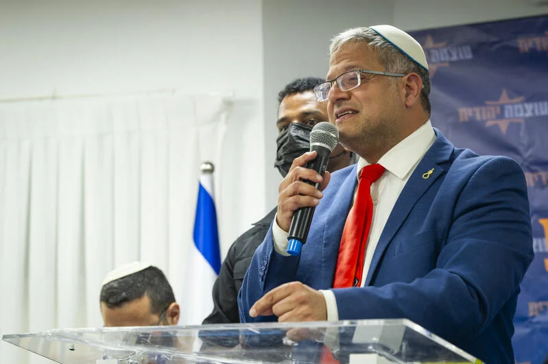 Israeli National Security Minister and Otzma Yehudit party chairman Itamar Ben-Gvir speaks with residents during a campaign visit to the northern Israeli city of Kiryat Ata, ahead of Israel’s upcoming general elections, October 22, 2026. Photo by Sharon Leibel/Flash90