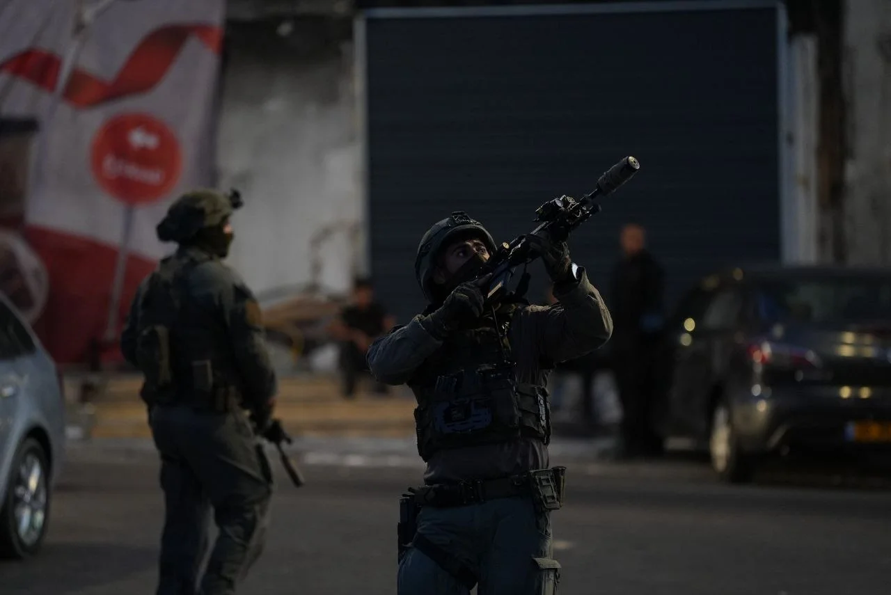 Israeli police officers