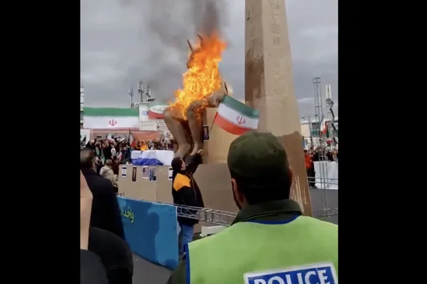 Regime iraniano celebra aniversário queimando estátua de 'Baal' marcada com a Estrela de Davi em meio a gritos de 'morte a Israel'