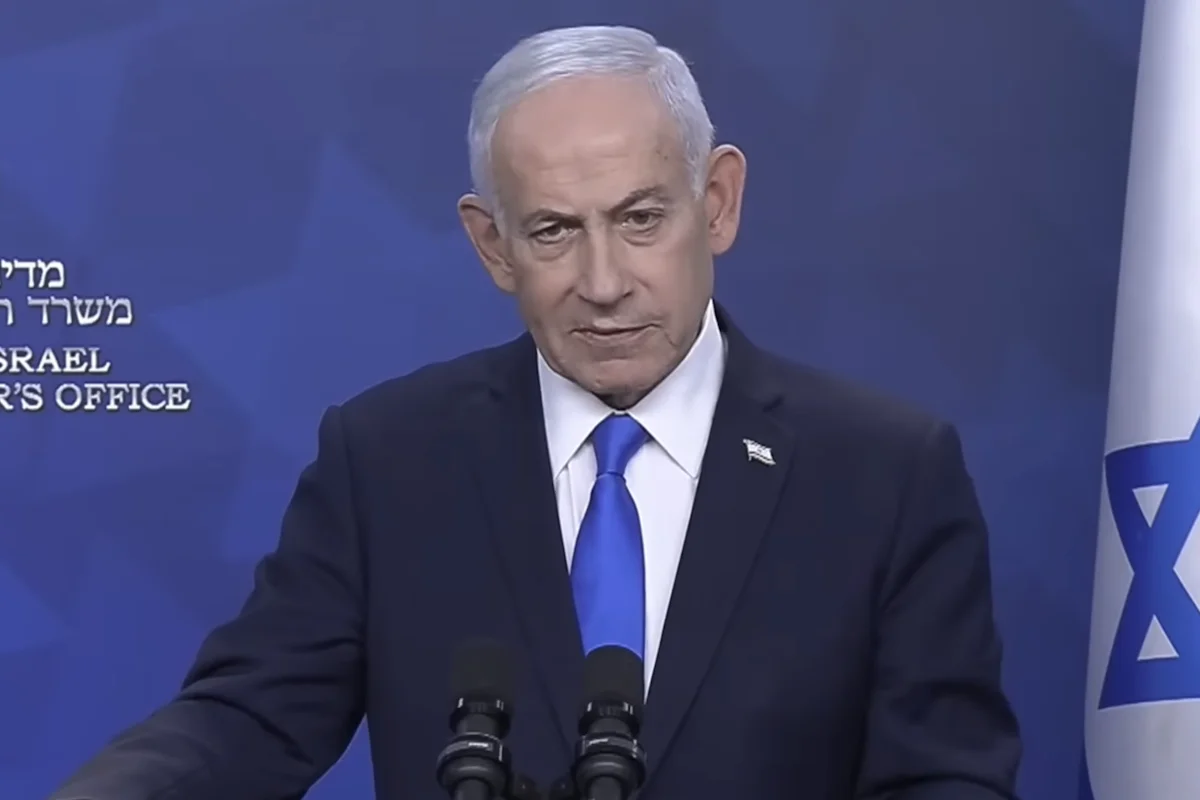 Netanyahu issues a statement to the media April 8
