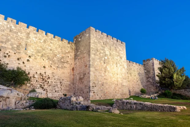 Wall around the Old City of Jerusalem (Photo: Shutterstock)