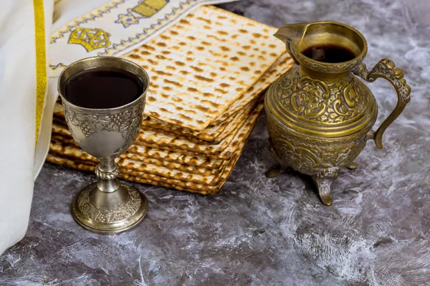 Wine at a Passover Seder with matzah (Photo: Shutterstock)