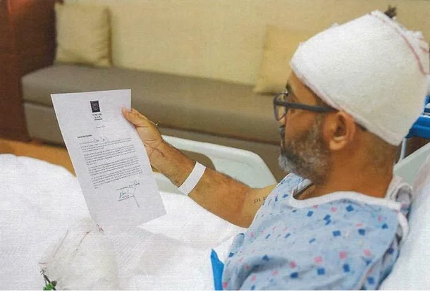 Captain Smit Machchhar reads a letter from Israeli President Isaac Herzog expressing appreciation and invitation to Jerusalem (Photo: Spokesperson of the Office of the President)